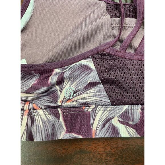 Floral Print Strappy Ventilated Sports Bra in Dark Berry - Picture 4 of 9